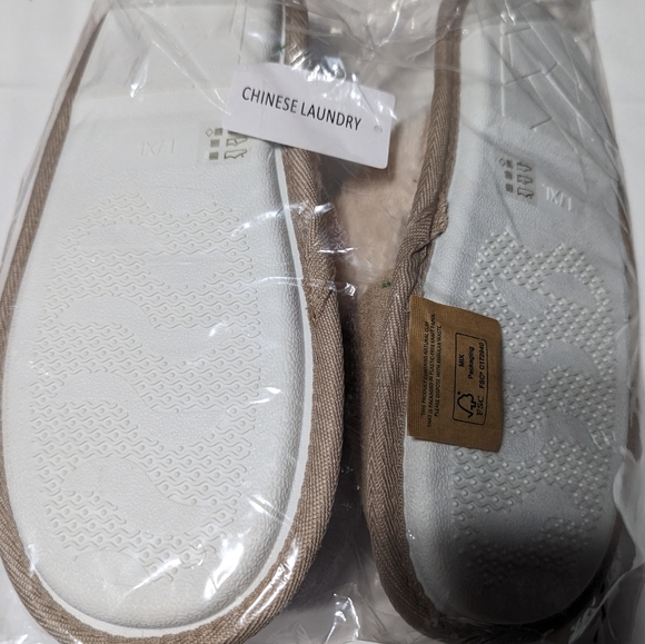 NWT Chinese Laundry Slippers L/XL - Picture 4 of 4